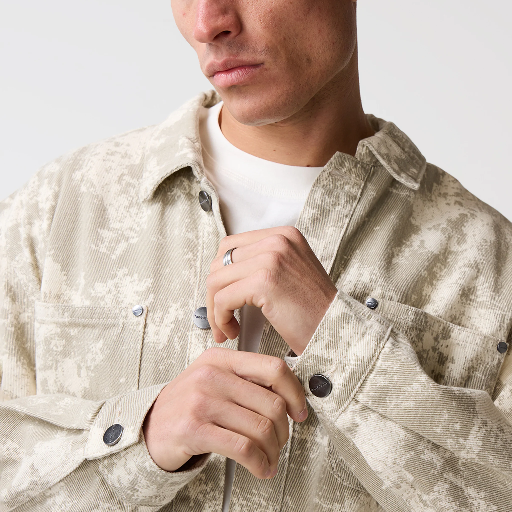 Tree Camo Print Jacket | Beige - Image 11