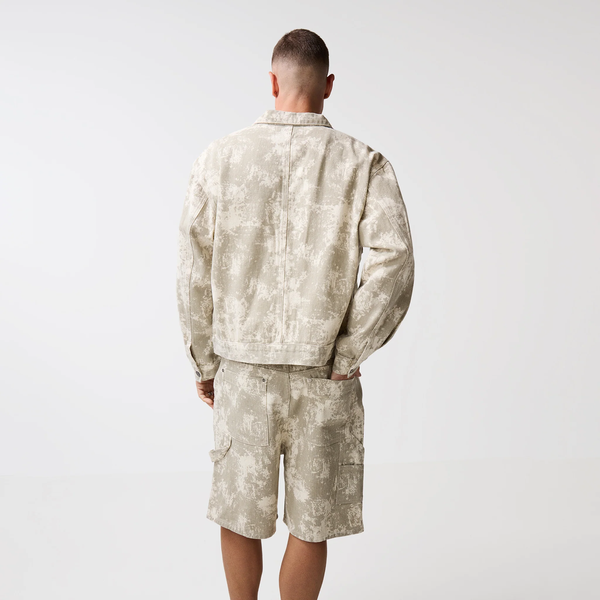 Tree Camo Print Jacket | Beige - Image 13