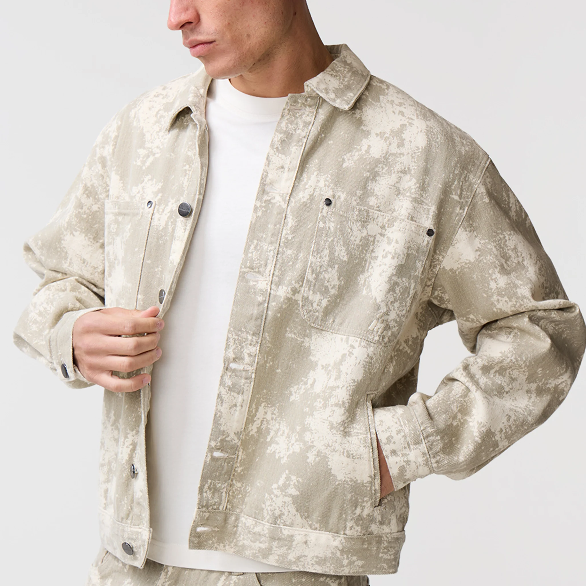 Tree Camo Print Jacket | Beige - Image 7
