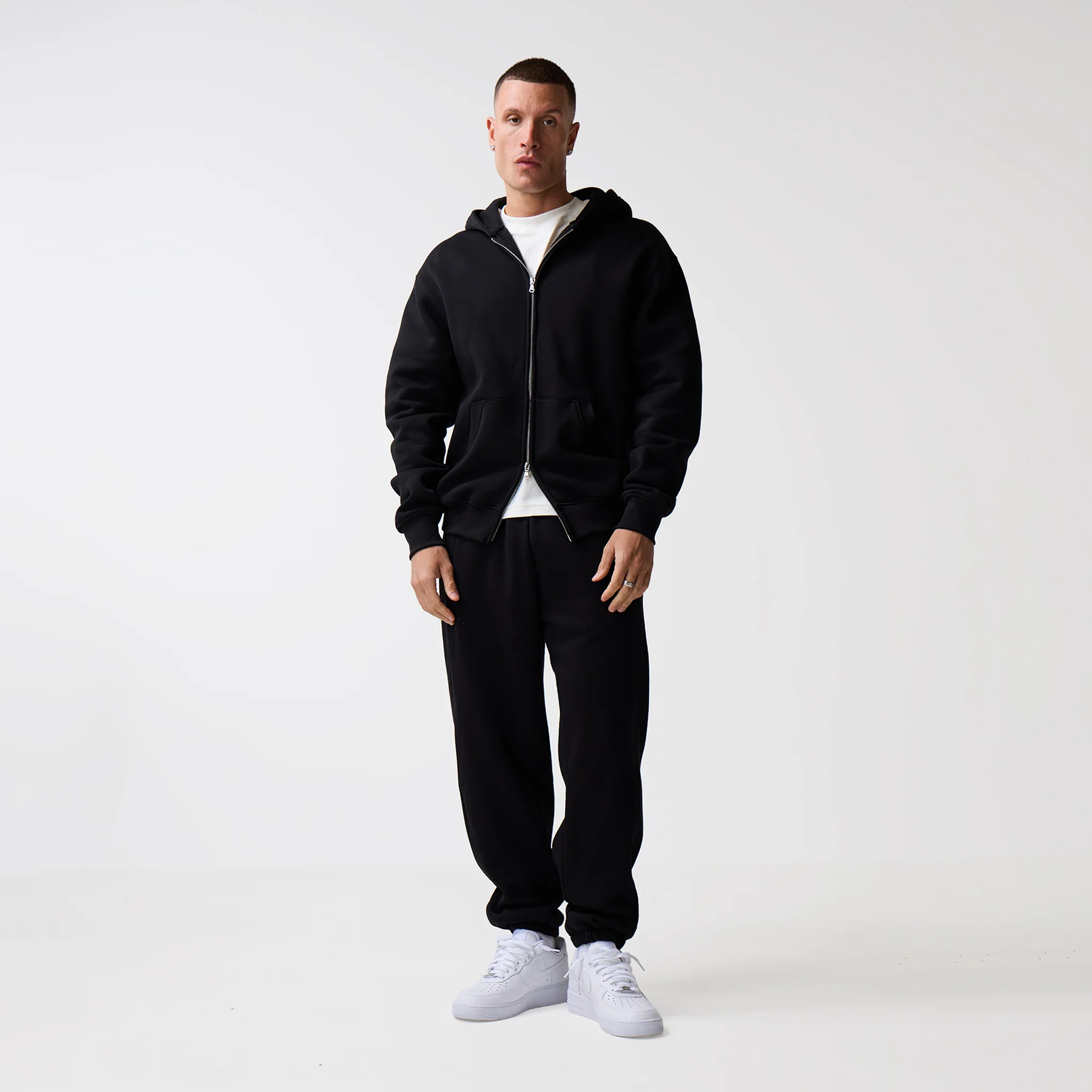 Cuffed Jogger | Black - Image 6