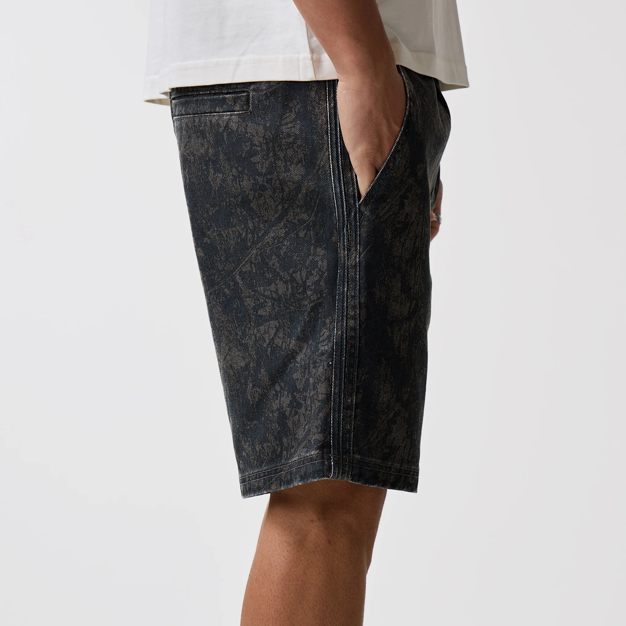 Essential Real Tree Camo Shorts | Charcoal - Image 10