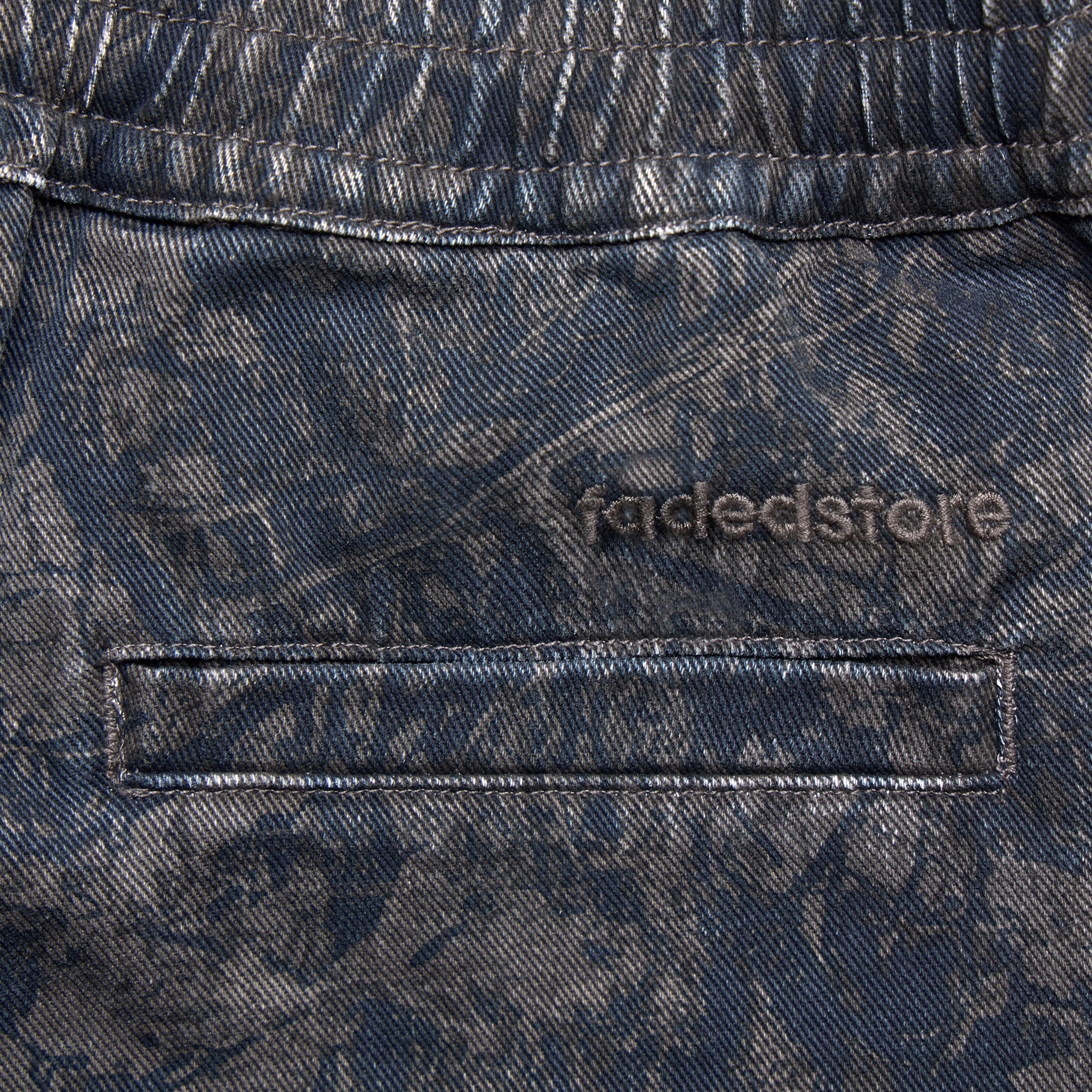 Essential Real Tree Camo Shorts | Charcoal - Image 9