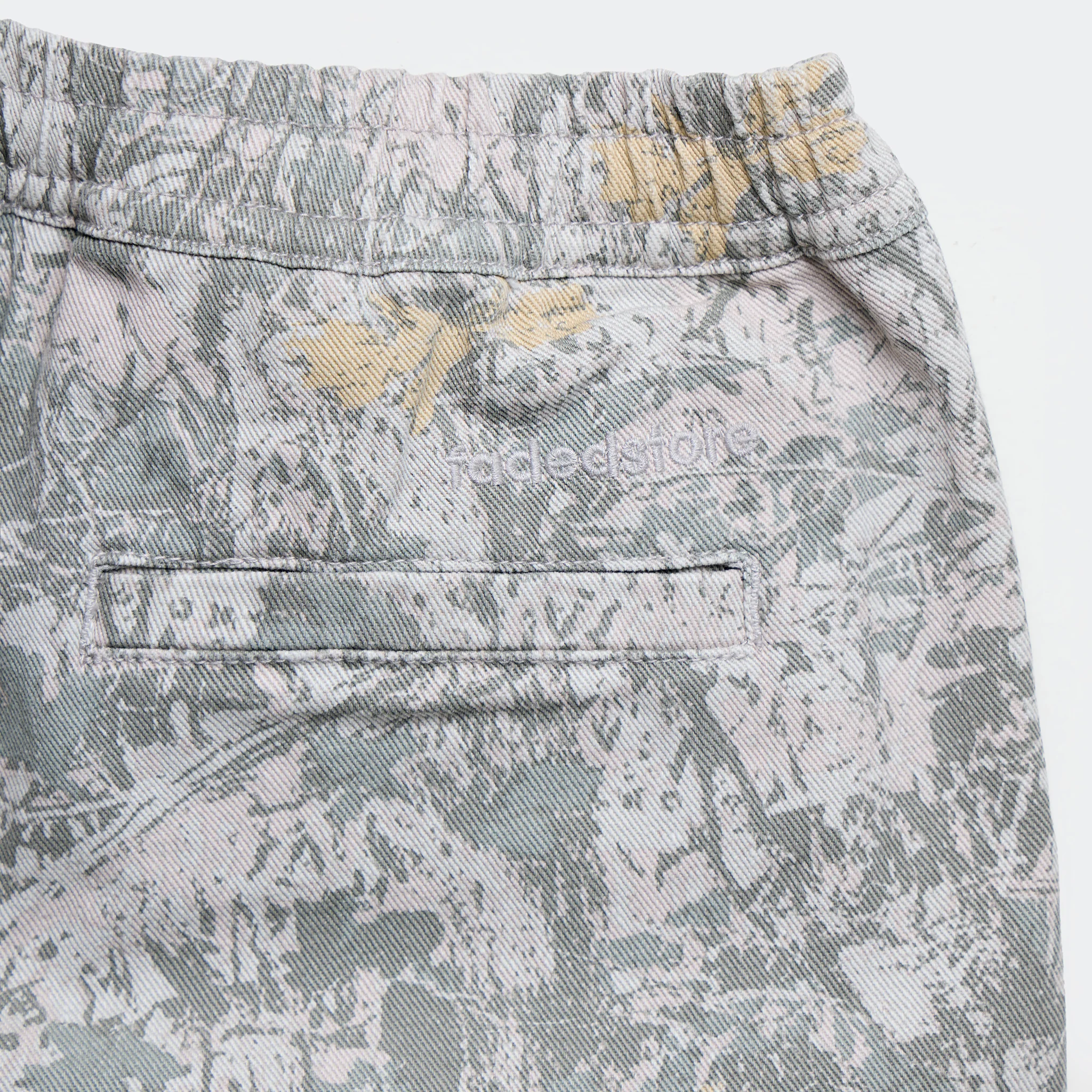 Essential Real Tree Camo Shorts | Green - Image 6