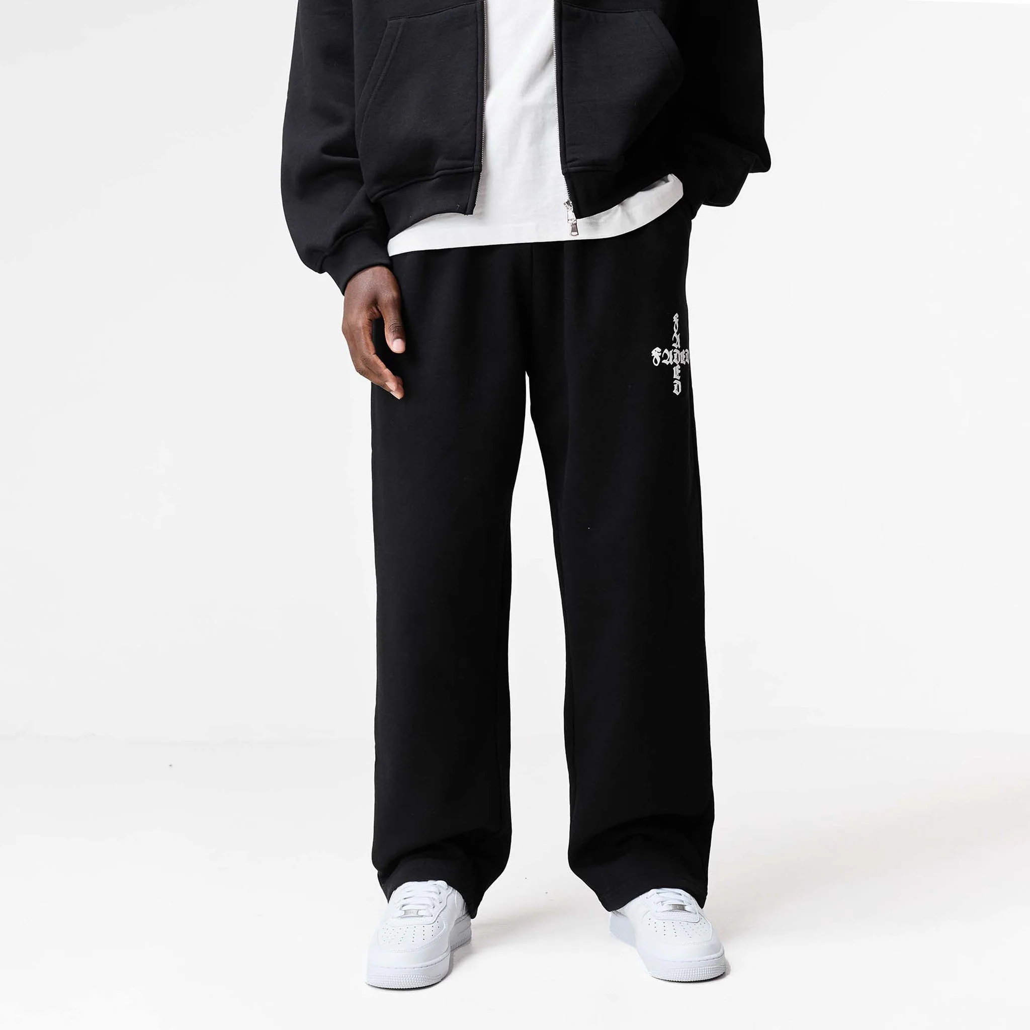 Gothic 2.0 Loose Fit Open Hem Jogger | Black - Image 3