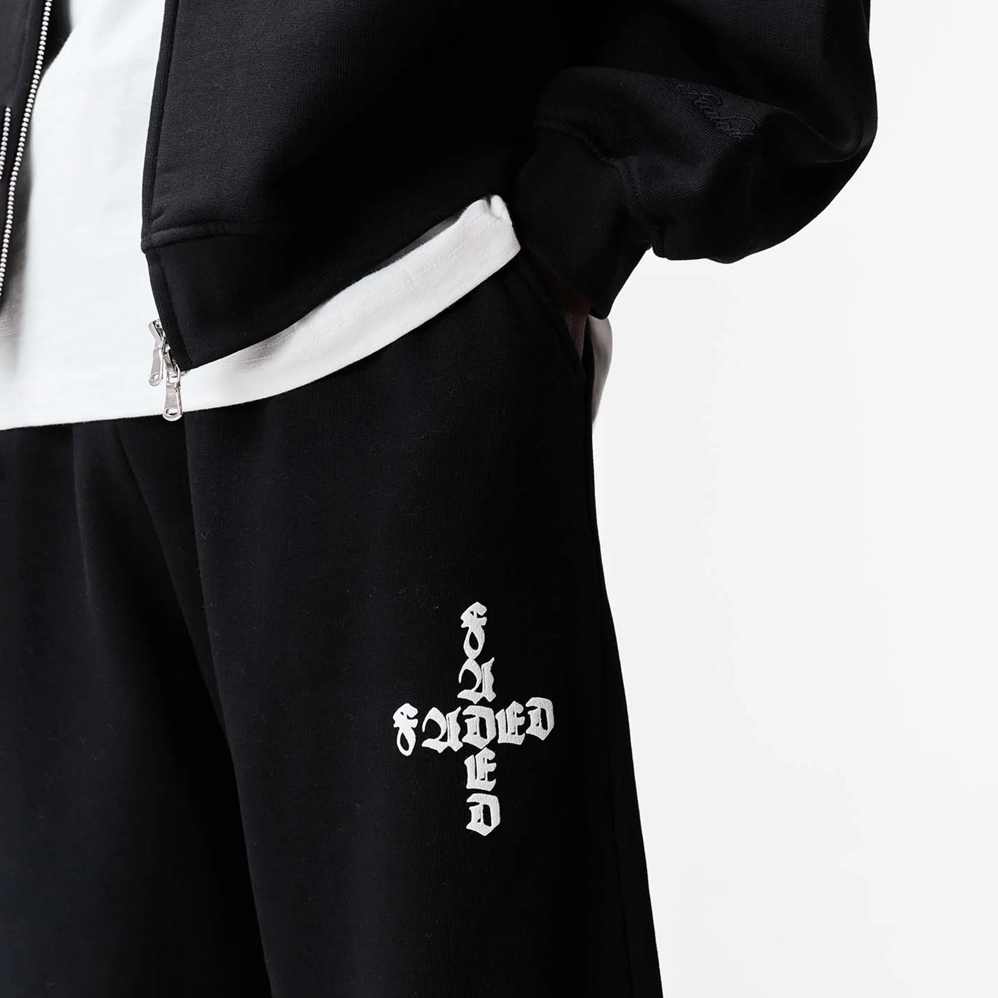 Gothic 2.0 Loose Fit Open Hem Jogger | Black - Image 4