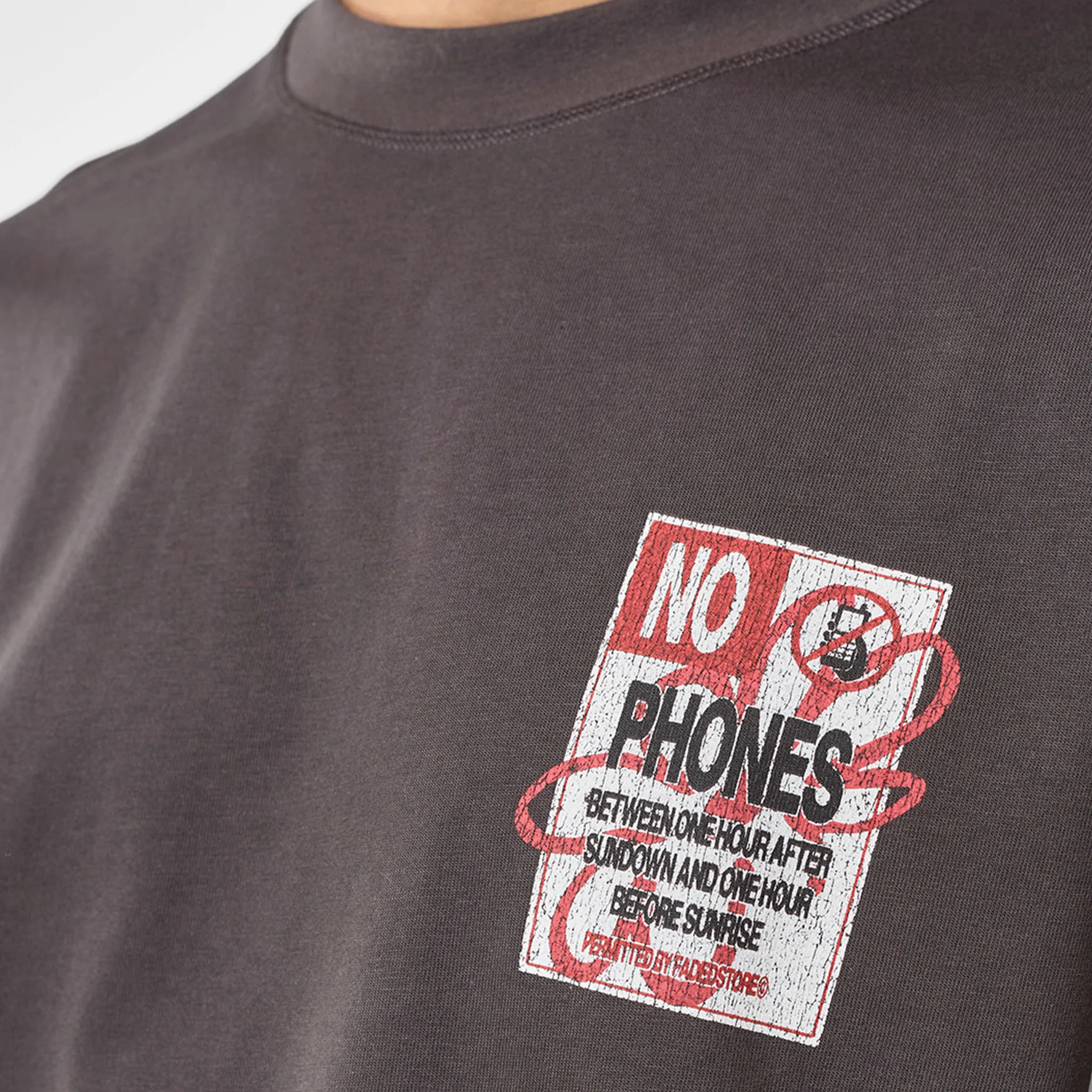 No Phones T-Shirt | Grey - Image 5