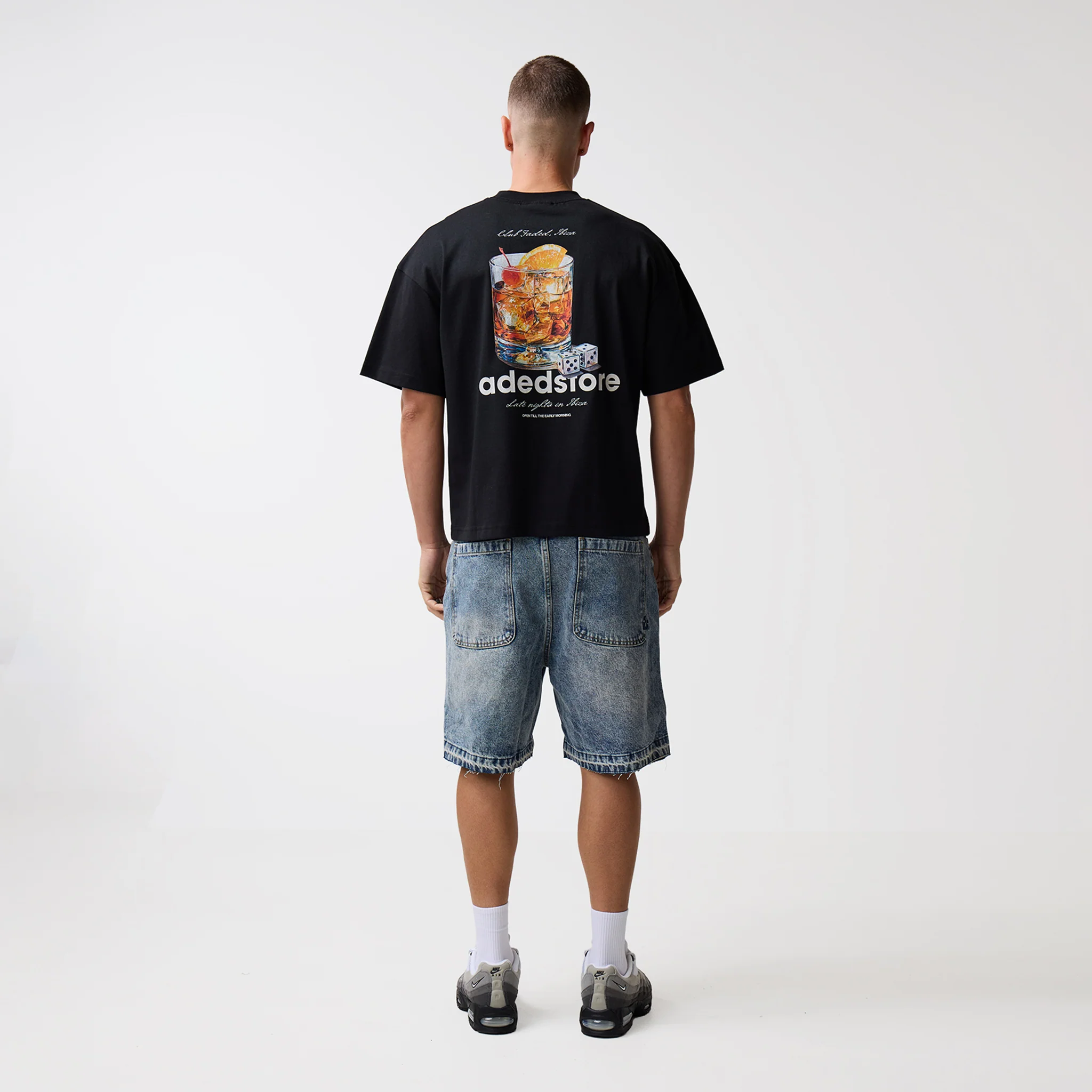 Old Fashioned T-Shirt | Black - Image 9
