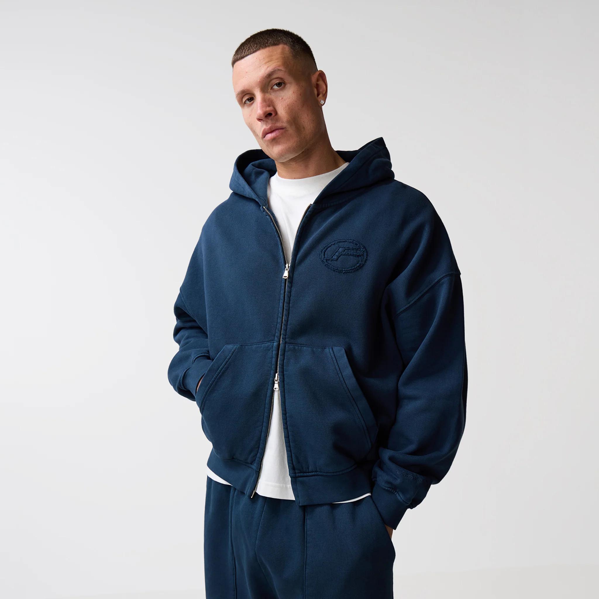 Oval Appliqué Hoodie | Washed Navy - Image 5