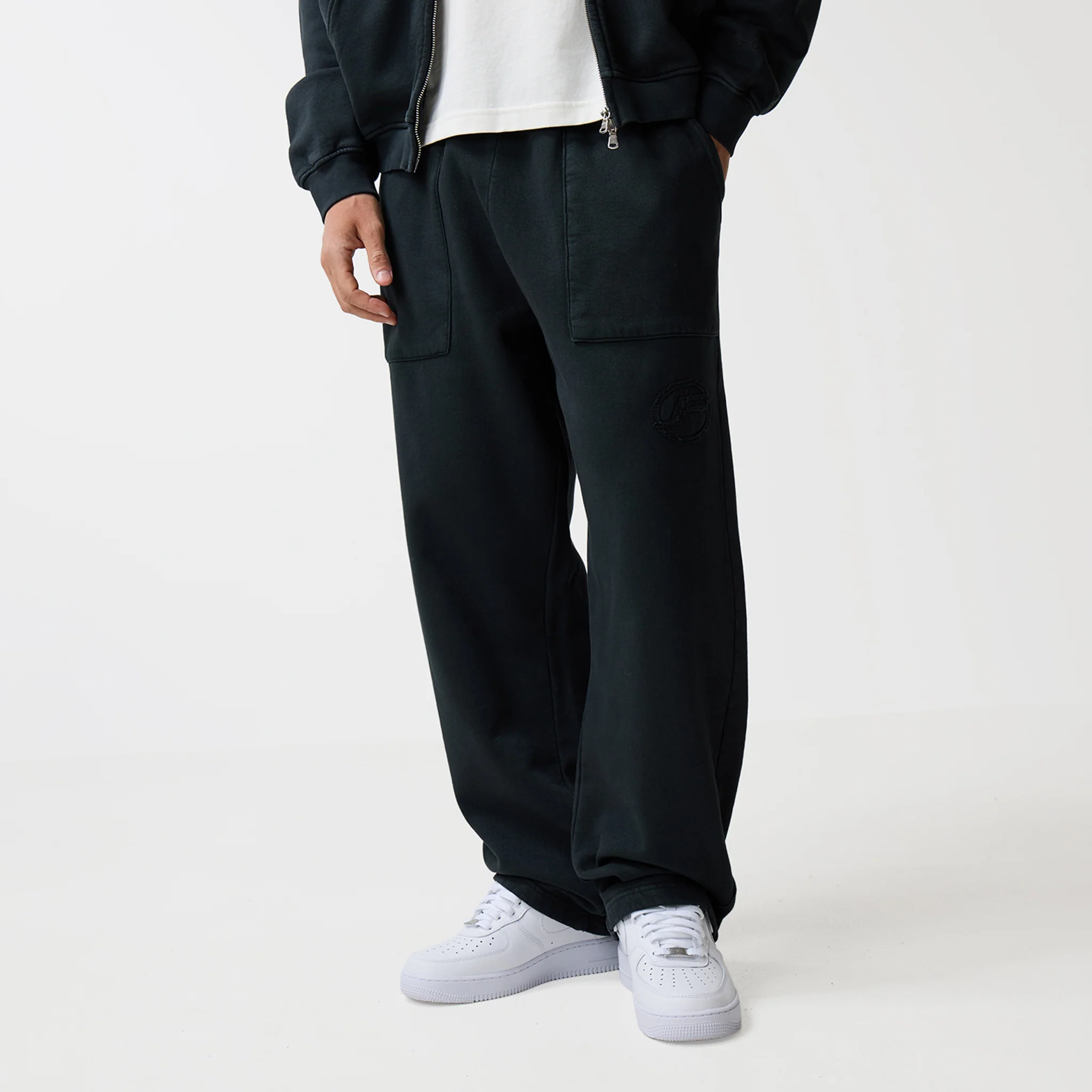 Oval Appliqué Tracksuit | Washed Black - Image 10