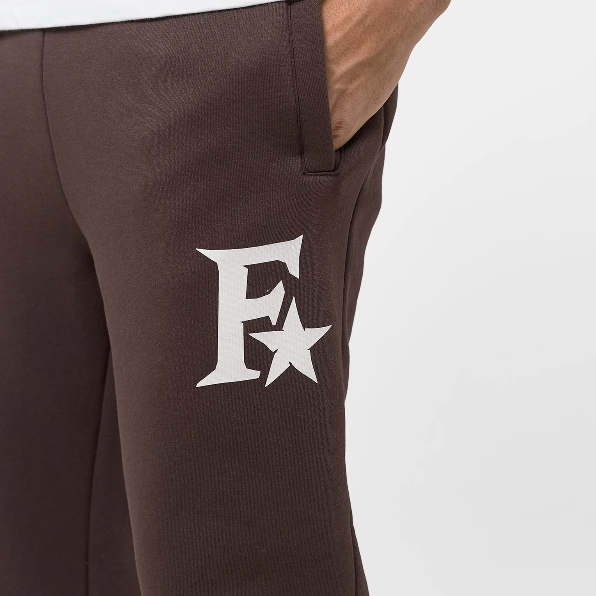 Star Icon Open Hem Jogger | Dark Brown - Image 3